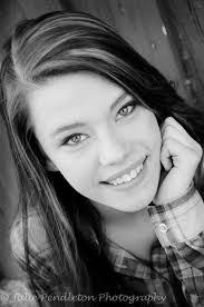 Kerry Padgett's Instagram, Twitter & Facebook