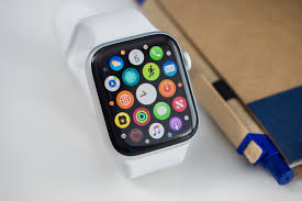 The update for pokemon go that integrates it with the apple watch has finally been released. Pokemon Go Support For Apple Watch Gets The Ax Phonearena