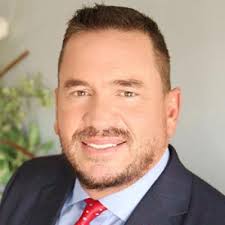 Frank Lay's Instagram, Twitter & Facebook