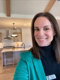 Gretchen Riddle's Instagram, Twitter & Facebook