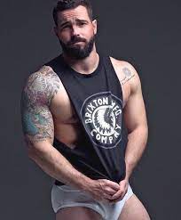 pin on beards and hot men