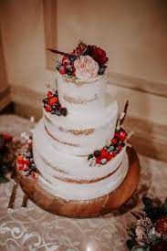 You can add extracts to the frosting such as this is a recipe for a completely homemade 2 tier wedding cake. My Best Friend Made My Gorgeous Wedding Cake Vanilla Buttercream With Strawberry And Nutella Filling Fondanthate