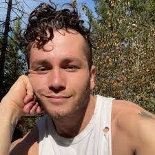 Shane Stoll's Instagram, Twitter & Facebook