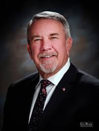 Carter Crews's Instagram, Twitter & Facebook