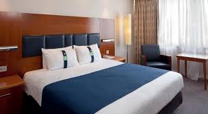 We're just 6 miles from the centre of windsor, and a direct train from maidenhead. Holiday Inn Maidenhead Windsor Maidenhead 2021 Updated Prices Deals