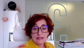 AlEncuentroCon: Rosa María Castells, conservadora del Museo de Arte  Contemporáneo de Alicante: "El MACA es el secreto mejor guardado de  Alicante". Entrevistas. abr 2021