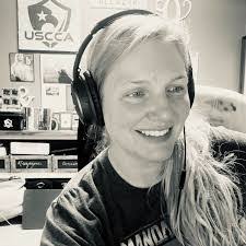 Nicole Garvey's Instagram, Twitter & Facebook