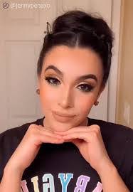 Victoria Loya's Instagram, Twitter & Facebook