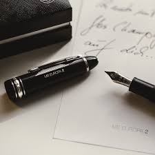 Bu yazımızda mont blanc 11 bulmacasının cevabını vereceğiz. Meisterstuck Europa 2 Edition Interview Mit Oliver Gossler Von Montblanc Zu Einer Exklusiven Kooperation Hapag Lloyd Cruises Blog