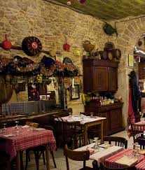 Gege, je ne comprends pas ce que tu veux dire par genre papier. Le Label Bouchon Lyonnais Guide De Lyon