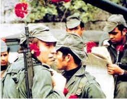 Os anos que se seguiram à revolução de abril viriam, no entanto, a ditar um considerável crescimento do pnt ao serviço da companhia (mais cinco em janeiro de 1977), justificado, em últimas fotos. Revolucao Dos Cravos Cola Da Web