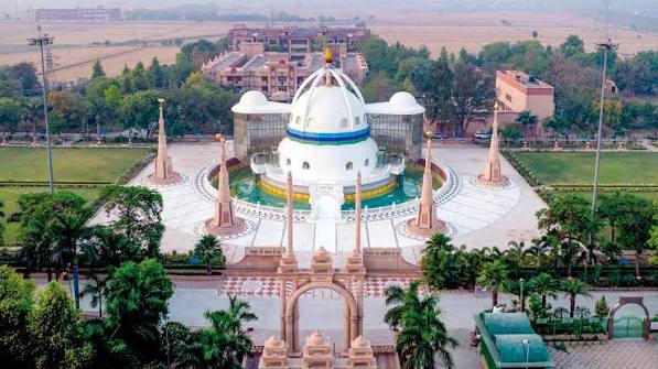 Amritsar to Faridabad Taxi Service