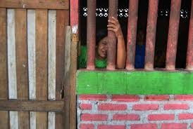 Pasung dalam slametan kematian, sedangkan fungsi berikutnya adalah sebagai tongkat atau pegangan untuk si arwah selama 40 hari pertama setelah meninggal berada di sekitar tempat tinggalnya, sedangkan fungsi dari jajanan Ini Alasan Keluarga Pasung Odgj Republika Online