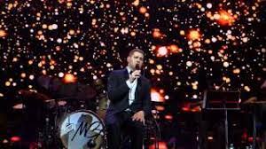 How can a loser ever win? Michael Buble How Can You Mend A Broken Heart Youtube