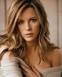 Let's take a look at the hottest female celebrities of all time… the 25 hottest women in the world. The 20 Most Beautiful Celebrities Ever According To Google Gallery