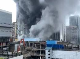 A massive fireball burst out of elephant and castle station as london rocked by enormous explosion. Qy8xfzhpjbxpdm