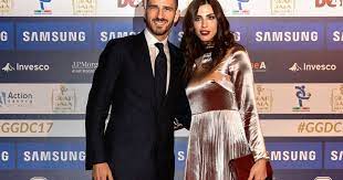 Ci eravamo intravisti la sera di pasquetta io ho litigato con il mio ragazzo quella notte poi ho chiesto ad un amico il numero di leo. Leonardo Bonucci La Moglie Martina Maccari Positiva Al Covid Si Sfoga Mi Rode Il C Ci Fanno Fare Una Vita Di M Libero Quotidiano
