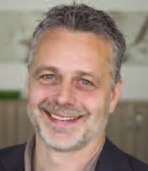 Fokusthemen der 2. Jahrestagung www.vertriebsleitertagung-energie.ch Termin  und Ort Partner Podiumsdiskussion