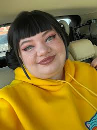 I saw her at the supermarket and asked her for a pic for my followers  #rapperlifestyle