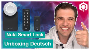 Apple airtags und zubehör bereits bei amazon bestellbar! Apple Airtags Zubehor Schlusselbund Fur Airtags Youtube
