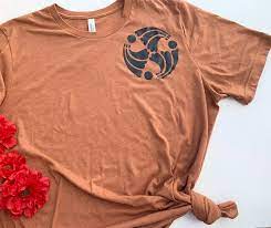 Tora Midnight Poppyland Tee - Etsy Canada