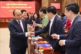 Thủ tướng hun sen gặp ông nguyễn xuân phúc khi ông làm thủ tướng chính phủ. Thá»§ TÆ°á»›ng Nguyá»…n Xuan Phuc Lam Viá»‡c Vá»›i Lanh Ä'áº¡o Chá»§ Chá»'t Thanh Phá»' Ha Ná»™i Baotintuc Vn