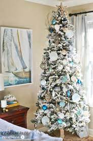 Huge selection of christmas decorations. 16 Chic Coastal Christmas Tree Ideas Sand And Sisal