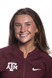 Lisa Teel's Instagram, Twitter & Facebook