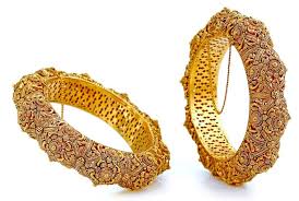 From the ethnic indian bangle lover to the contemporary design wearer, everyone will find an array of adornments suitable to their tastes. Gold Bangles Design Latest 2020 Promotions