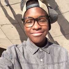 Lucas Harrison (@heyyitslucas)