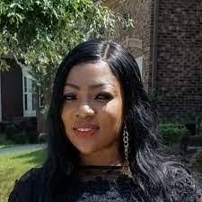 Loree Hahn's Instagram, Twitter & Facebook