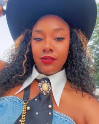 Happy Happy Birthday to the baby of the Bailey bunch. So proud of you  Zechy! Love you 😘