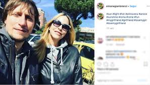 Simone gianlorenzi, compagno di stefania orlando, ha preso le difese della conduttrice via social dopo l'acceso scontro da lei avuto in diretta con rosalinda intanto da casa il suo compagno, simone gianlorenzi, non ha perso come sempre occasione per prendere le sue difese attraverso i social, e. Who Is Simone Gianlorenzi Husband Of Stefania Orlando