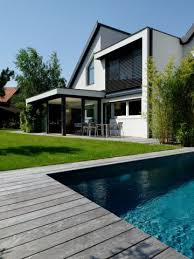 Remodelage Exterieur D Une Villa Des Annees 80 Amenagement Exterieur Exterieur Maison Style