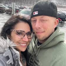 Charles Kenney and Amanda Ireland's Wedding Website