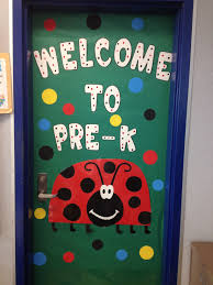 Welcome Door Decoration Can Use Lady Big Spots For The Childrens Names Door Decoration For Preschool Preschool Door Decorations Door Decorations Classroom