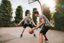All youth coaches need effective and simple basketball plays. Photos Teenagers Playing Basket 124209 Youworkforthem