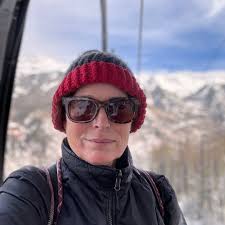 Amazon.com: Nicole Hampton: books, biography, latest update