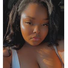 Jazmine Rosario's Instagram, Twitter & Facebook