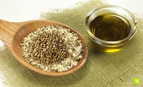 L'olio di semi lino si ottiene dalla spremitura dei semi di lino una volta essiccati e tostati. Olio Di Canapa Proprieta Nutrizionali Ed Effetti Benefici