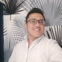 100+ perfiles de «Suriel»