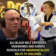 Marc Maron criticizes comedians who use anti-trans material for laughs,  calling it lazy and hackned. >> See comments 👇