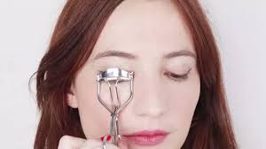 This will give your lashes a very dramatic, full look. How To Use A Lash Curler 10 Steps With Pictures Wikihow