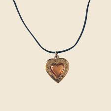 YVES SAINT LAURENT GOLD HEART "PARIS JE T'AIME" CHOKER NECKLACE – RDB