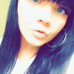 Jocelyn Buck's Instagram, Twitter & Facebook