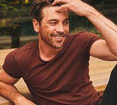 The riverdale actor shared a graphic inside look at his heart during the. Skeet Ulrich Wiki Bio Age Ex Wife Children Latest Movie And Instagram