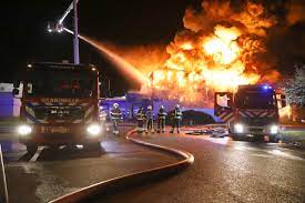 Bekijk alle 112 meldingen en 112 nieuws met betrekking tot brand en gerelateerde incidenten in drachten. 1wn0jonibz Sgm