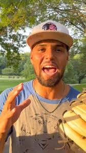 Steven Trinidad's Instagram, Twitter & Facebook