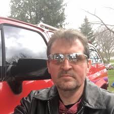 Who can install flooring in a mobile home?