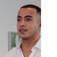 60+ profilů „Omar“